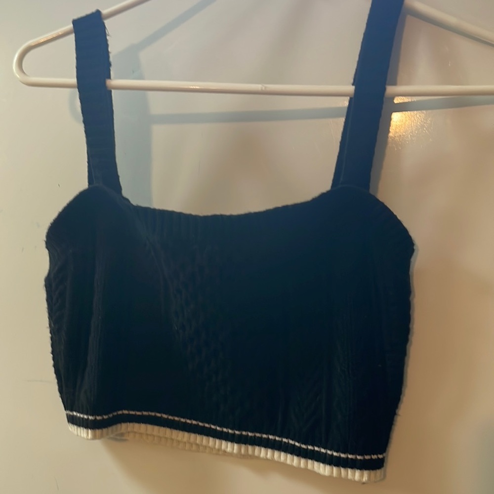 Blue Blush Black Crop Top Sleeveless Knit Sweater Style